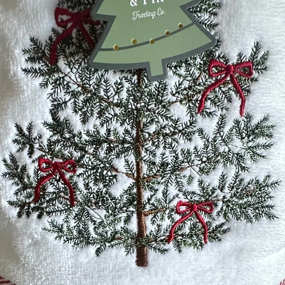 Balsam & Fir Holiday Christmas Tree 🌲 Hand Towels Red Bow Gold Star ⭐️ NEW!